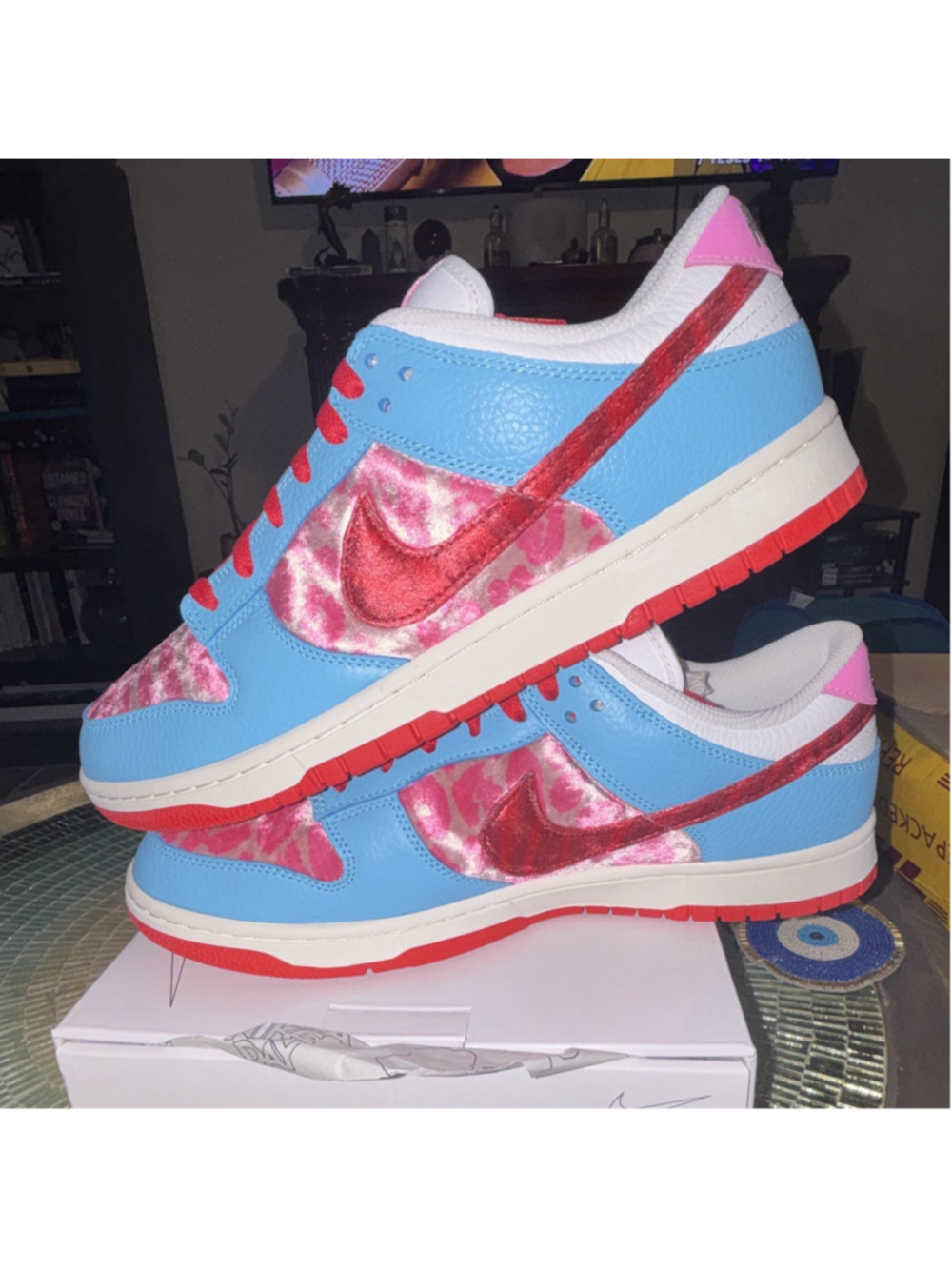 Nike Dunk Low Mens Colorblock Blue Pink Red White Lace Up Rubber New Box 1 of 1 - Picture 2 of 6